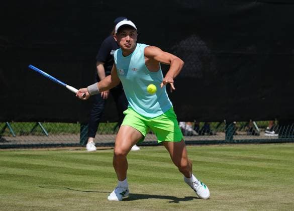 Nottingham Tennis Centre Nottingham, England - James Mccabe hits a forehand winner to Colton Smith during the match in the Lexus Nottingham Tennis Open, day 4, June 18th 2025. (Paul Bonser SPP) Copyright: xPaulxBonser SPPx spp-en-PaBo-Lexus Nottingham Open 3797
