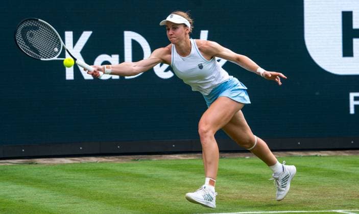 18 06 2025, WTA 500, Tennis, Women, Berlin Tennis Open by Hylo 2025, Berlin, Singles, 2nd round, Liudmila Samsonova Russia Jessica Pegula USA Liudmila Samsonova Russia Berlin Steffi Graf Stadion Berlin Germany