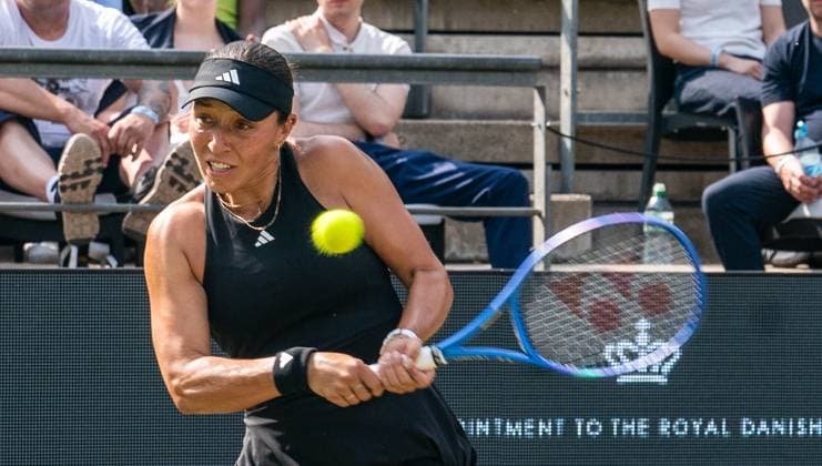 18 06 2025, WTA 500, Tennis, Women, Berlin Tennis Open by Hylo 2025, Berlin, Singles, 2nd round, Liudmila Samsonova Russia Jessica Pegula USA Jessica Pegula USA Berlin Steffi Graf Stadion Berlin Germany