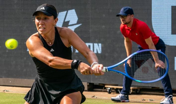 18 06 2025, WTA 500, Tennis, Women, Berlin Tennis Open by Hylo 2025, Berlin, Singles, 2nd round, Liudmila Samsonova Russia Jessica Pegula USA Jessica Pegula USA Berlin Steffi Graf Stadion Berlin Germany