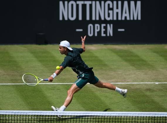 Nottingham Tennis Centre Nottingham, England - Ryan Peniston plays a backhand shot to Emilio Nava during the match in the Lexus Nottingham Tennis Open, day 4, June 18th 2025. (Paul Bonser SPP) Copyright: xPaulxBonser SPPx spp-en-PaBo-Lexus Nottingham Open 3804