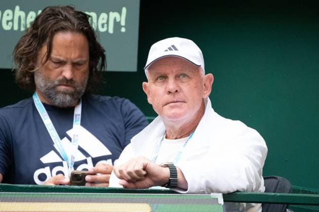 Alexander Mikhailovich Zverev, father of Alexander ZVEREV GER Action Marcos Giron USA vs Alexander Zverev GER Tennis Terra Wortmann Open 2025 on 18 06 2025 at the OWL Arena Halle Westfalen, Germany Â