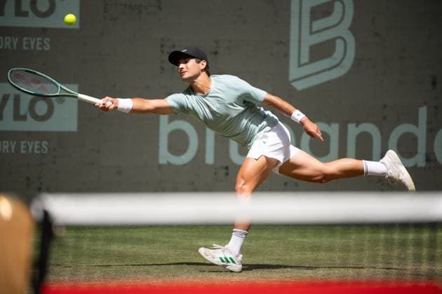 Marcos GIRON USA Action Marcos Giron USA vs Alexander Zverev GER Tennis Terra Wortmann Open 2025 on 18 06 2025 at the OWL Arena Halle Westfalen, Germany Â