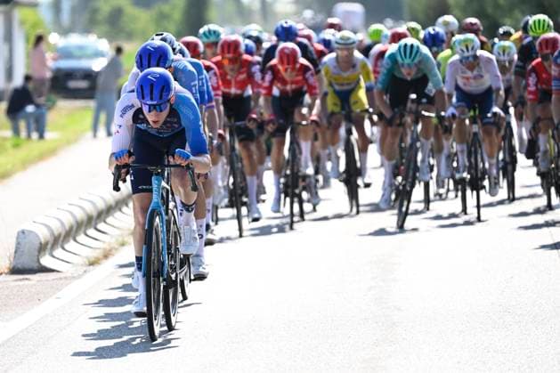 Baloise Belgium Tour 2025 Stage 1 KNOKKE-HEIST, BELGIUM - JUNE 18 : Israel - Premier Tech rider during stage 1 of the 94th edition of Baloise Tour of Belgium an UCI ProSeries 2.Pro cycling road race stage for Men Elite of 198 km with start in Merelbeke-Melle and finish in Knokke-Heist on June 18, 2025 in Knokke-Heist, Belgium, 18 06 2025 ( Motordriver Guy De Vuyst - Knokke-Heist Belgium  Copyright: xJanxDexMeuleneirx