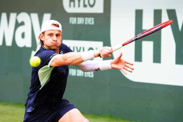 Zizou BERGS BEL action, Zizou Bergs BEL vs Karen Khachanov RUS Tennis Terra Wortmann Open 2025 on 18 06 2025 at the OWL Arena Halle Westfalen, Germany Â