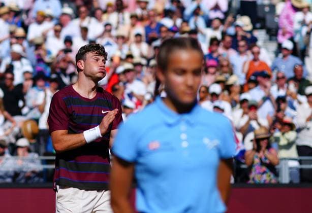 A relieved Jack Draper after winning his second round match Queen s Club Championships, Day 10, Queen s Club, West Kensington, London, UK - 18 Jun 2025  Copyright: xJavierxGarcia Shutterstockx 15363350aq