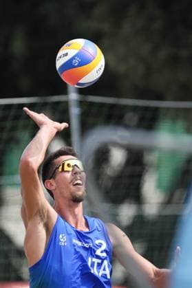 Gianluca Dal Corso in action at CEV Beach Volley Nations Cup 2025 Preliminary Phase in Messina during Beach Nations Cup 2025 - Preliminary Phase, Beach Volley match in Messina, Italy, June 18 2025  Copyright: xMassimilianoxCarnabuci IPAxSportx xipa-agency.netx xx IPA_59212590 IPA_Agency_IPA59212590