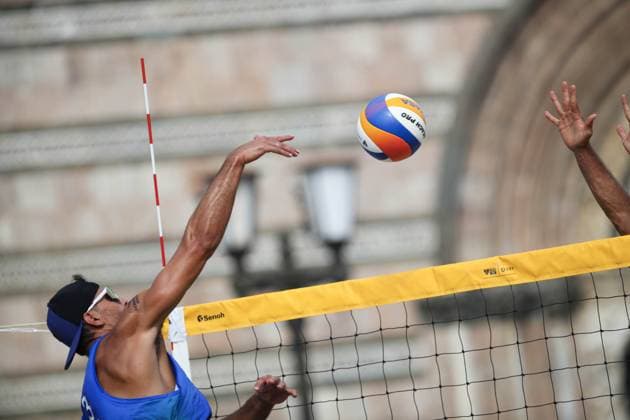 Enrico Rossi in action during the CEV Beach Volley Nations Cup 2025 Preliminary Phase in Messina during Beach Nations Cup 2025 - Preliminary Phase, Beach Volley match in Messina, Italy, June 18 2025  Copyright: xMassimilianoxCarnabuci IPAxSportx xipa-agency.netx xx IPA_59213043 IPA_Agency_IPA59213043