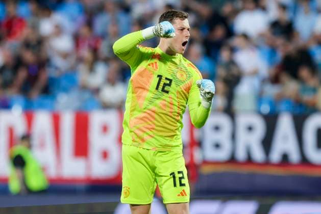 Torhueter Tjark Ernst Germany cheers, UEFA European Under 21 Championship 2025 Group Stage, England v Germany, Nitra Stadium on June 18, 2025 in Neutra, Slovakia Photo by Marco Steinbrenner DeFodi Images Torhueter Tjark Ernst Germany cheers, UEFA European Under 21 Championship 2025 Group Stage, England v Germany, Nitra Stadium, June 18, 2025 in Nitra, Slovakia Photo by Marco Steinbrenner DeFodi Images