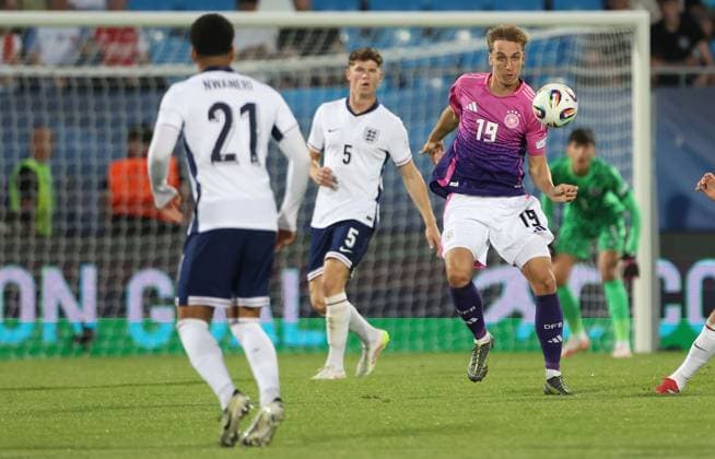 Nelson Weiper of Germany Under 21 England U21, U 21 v Germany U21, UEFA Under 21 European Championship, EM, Europameisterschaft 2025, Group B, Football, Nitra Stadium, Nitra, Slovakia - 18 Jun 2025 EDITORIAL USE ONLY No use with unauthorised audio, video, data, fixture lists, club league logos or live services. Online in-match use limited to 120 images, no video emulation. No use in betting, games or single club league player publications. Copyright: xNikolaxKrstic Shutterstockx 15363358as