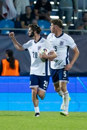 UEFA European Under-21 Championship Germany England 18 06 2025 Alex Scott England, 20 celebrates after scoring during the UEFA European Under-21 Championship Germany England match, on 18 06 2025, Stadion pod Zoborom, Nitra, Slovakia Copyright: xBEAUTIFULxSPORTS Meuselx