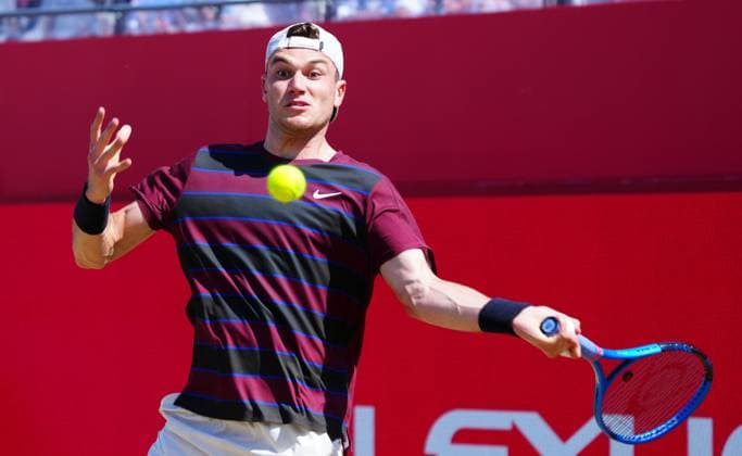 Jack Draper in second round action Queen s Club Championships, Day 10, Queen s Club, West Kensington, London, UK - 18 Jun 2025  Copyright: xJavierxGarcia Shutterstockx 15363350co