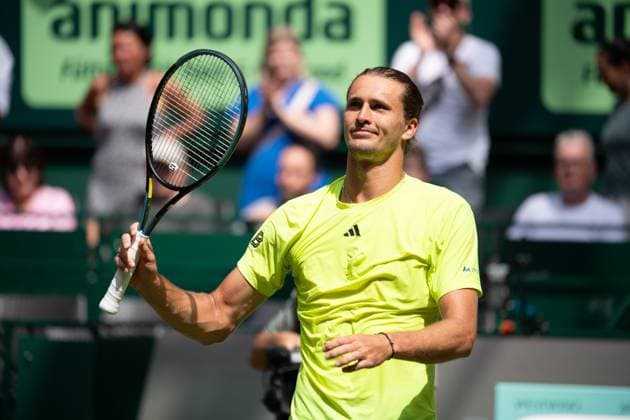 Alexander ZVEREV GER Sieger, winner, Jubel, jubeln, Freude, cheers, Marcos Giron USA vs Alexander Zverev GER Tennis Terra Wortmann Open 2025 on 18 06 2025 at the OWL Arena Halle Westfalen, Germany Â