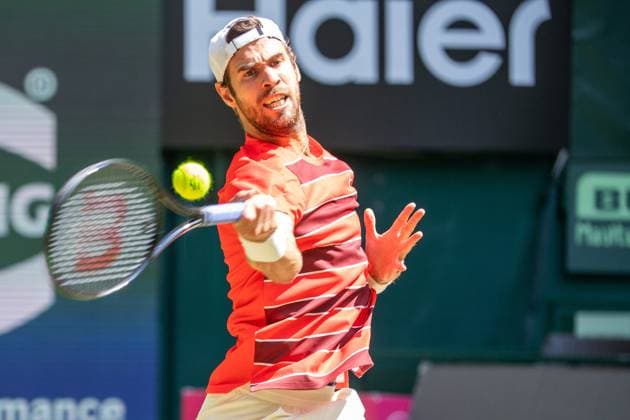 Karen KACHANOV RUS Action Zizou Bergs BEL vs Karen Khachanov RUS Tennis Terra Wortmann Open 2025 on 18 06 2025 at the OWL Arena Halle Westfalen, Germany Â