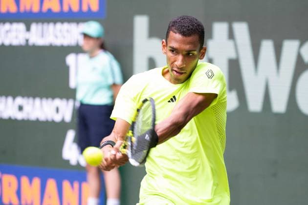 Felix AUGER ALIASSIKME CAN Action Felix Auger Aliassime CAN vs Karen Khachanov Tennis Terra Wortmann Open 2025 on 18 06 2025 at the OWL Arena Halle Westfalen, Germany Â