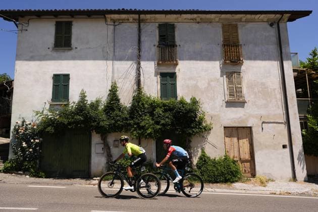 Biondani Riccardo of General Store - Essegibi - F.Lli Curia and Belletta Dario Igor of Solme - Olmo during the stage 5 of the Giro Next Gen 2025, Fiorenzuola d™Arda (Pc) Gavi (Al) 153 km, Italy - Thursday, June 19, 2025. - cycling.  Copyright: xFabioxFerrari LaPressex
