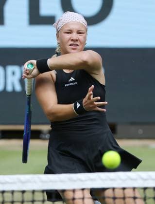 Diana Shnaider RUS at the Steffi Graf Stadium Sport HYLO Berlin Tennis Open Women on grass 19 06 2025