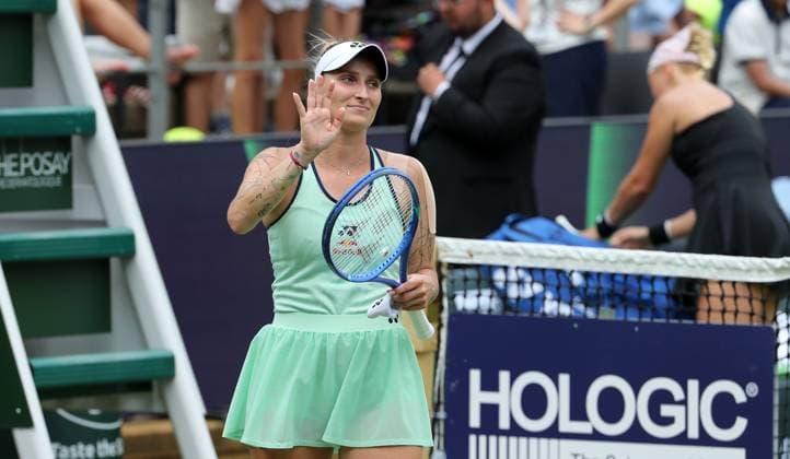 Marketa Vondrousova CZE cheers in the Steffi Graf Stadium Sport HYLO Berlin Tennis Open Women on grass 19 06 2025