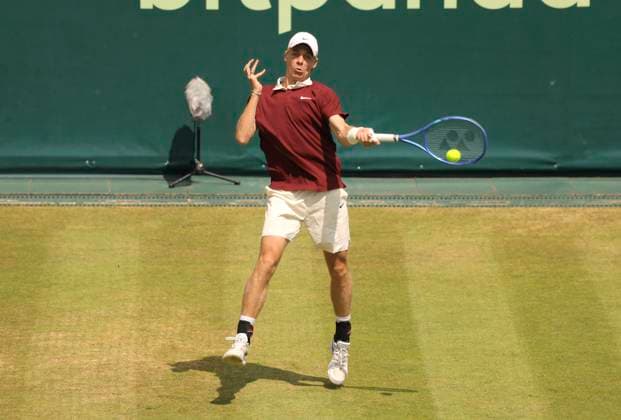 photo Denis SHAPOVALOV CAN Tennis Tournament Terra Wortmann Cup at Gerry Weber Sportpark OWL Arena in Halle Westfalen on Thu 19 06 2025