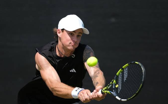 Nottingham Tennis Centre Nottingham, England - Colton Smith in action during the match with Emilio Nava at the Lexus Nottingham Tennis Open, day 5, June 19th 2025. (Paul Bonser SPP) Copyright: xPaulxBonser SPPx spp-en-PaBo-Lexus Nottingham Open 2225