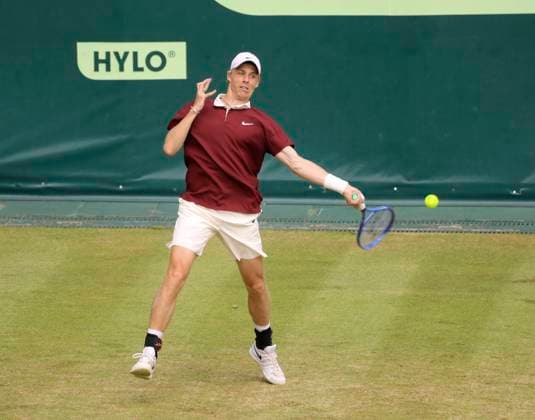 photo Denis SHAPOVALOV CAN Tennis Tournament Terra Wortmann Cup at Gerry Weber Sportpark OWL Arena in Halle Westfalen on Thu 19 06 2025