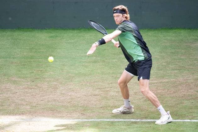 Andrey RUBLEV RUS Action Andrey Rublev RUS vs Tomas Martin Etcheverry ARG Tennis Terra Wortmann Open 2025 on 18 06 2025 at the OWL Arena Halle Westfalen, Germany Â