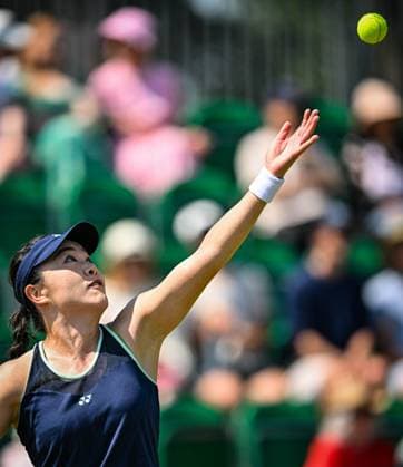 19th June 2025; Lexus Nottingham Tennis Centre, Nottingham, England; Lexus Nottingham Open, Day 4; Lin Zhu (CHN) serves in her quarter final match against McCartney Kessler (USA)  ActionPlus12802496 GodfreyxPitt