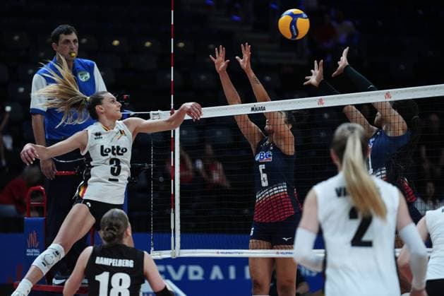 Belgium v Dominican Republic - FIVB Volleyball Women s Nations League ISTANBUL, TURKIYE - JUNE 19: Belgium’s Britt Herbots (3) and Dominican Republic’s Ariana Rodriguez Fung (6) compete during a Women’s Volleyball Nations League 2025 Week 2 match at Sinan Erdem Dome in Istanbul, Turkiye on June 19, 2025. Hakan Akgun Anadolu Istanbul Turkey. Editorial use only. Please get in touch for any other usage.  Copyright: x2025xAnadoluxHakanxAkgunx