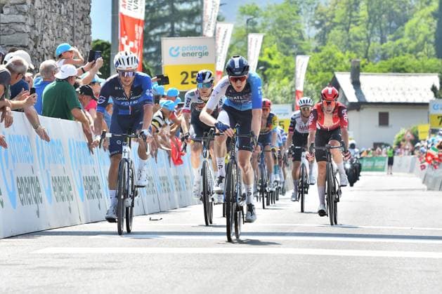 Valentin Madouas (FRA), Joe Blackmore (GBR) during Tour de Suisse - Stage 4 - Heiden Piuro, Street Cycling race in Piuro, Switzerland, June 18 2025  Copyright: xDavidexVaninetti IPAxSportx xipa-agency.netx xx IPA_59247209 IPA_Agency_IPA59247209