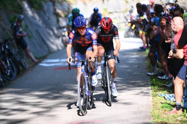 Tour de Suisse 2025 Stage 5 SANTA MARIA IN CALANCA, SWITZERLAND - JUNE 19 : Onley Oscar (GBR) of Team Picnic PostNL, Alaphilippe Julian (FRA) of Tudor Pro Cycling Team, during stage 5 of the 88th edition of Tour de Suisse an UCI World Tour 2.UWT cycling road race stage for Men Elite of 183.6 km with start in La Punt and finish in Santa Maria in Calanca on June 19, 2025 in Santa Maria in Calanca, Switzerland, 19 06 2025 ( Motordriver Kenny Verfaillie - Santa Maria in Calanca Switzerland  Copyright: xVincentxKalutx