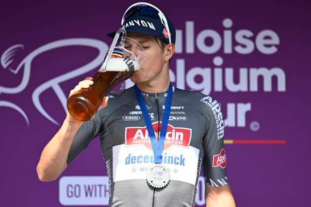 Baloise Belgium Tour 2025 Stage 2 PUTTE, BELGIUM - JUNE 19 : Philipsen Jasper (BEL) of Alpecin-Deceuninck onb the podium during stage 2 of the 94th edition of Baloise Tour of Belgium an UCI ProSeries 2.Pro cycling road race stage for Men Elite of 194.6 km with start in Beringen and finish in Putte on June 19, 2025 in Putte, Belgium, 19 06 2025 ( Motordriver Guy De Vuyst - Putte Belgium  Copyright: xNicoxVereeckenx