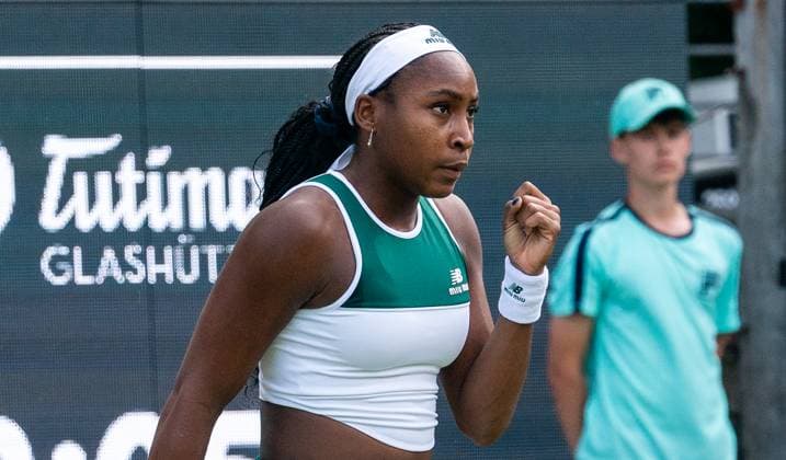 19 06 2025, WTA 500, Tennis, Women, Berlin Tennis Open by Hylo 2025, Berlin, Singles, Round of 16, Xinyu Wang China Coco Gauff USA Coco Gauff USA cheers Berlin Steffi Graf Stadium Berlin Germany
