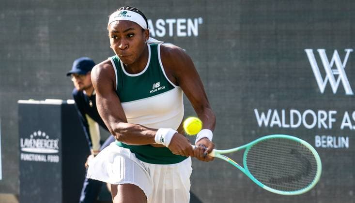 19 06 2025, WTA 500, Tennis, Women, Berlin Tennis Open by Hylo 2025, Berlin, Singles, Round of 16, Xinyu Wang China Coco Gauff USA Coco Gauff USA Berlin Steffi Graf Stadion Berlin Germany