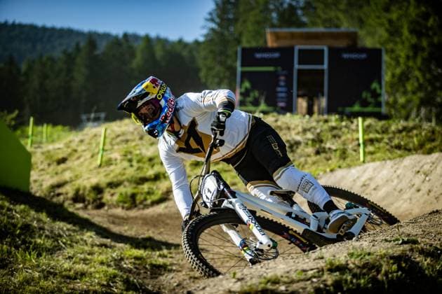 Whoop Mountainbike Downhill Worldcup Val di Sole HÖLL Valentina YT MOBat Whoop Mountainbike Downhill Worldcup Val di Sole, 19 06 2025,in , photo Sebastian Sternemann