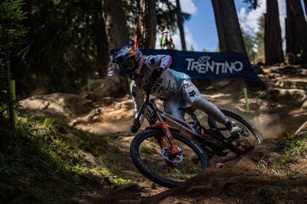 Whoop Mountainbike Downhill Worldcup Val di Sole GREENLAND Laurie SANTA CRUZ SYNDICATEat Whoop Mountainbike Downhill Worldcup Val di Sole, 19 06 2025,in , photo Sebastian Sternemann
