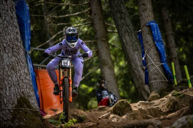 Whoop Mountainbike Downhill Worldcup Val di Sole HOFFMANN Nina SANTA CRUZ SYNDICATEat Whoop Mountainbike Downhill Worldcup Val di Sole, 19 06 2025,in , photo Sebastian Sternemann