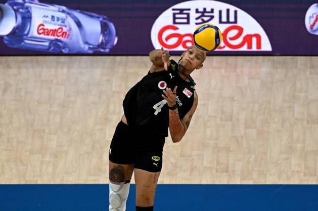 Turkiye v Canada - FIVB Volleyball Nations League ISTANBUL, TURKIYE - JUNE 19: Melissa Teresa Vargas of Turkiye in action during the FIVB Women s Nations League (VNL) 2nd week volleyball match between Turkiye and Canada at Sinan Erdem Dome in Istanbul, Turkiye on June 19, 2025. Ahmet Okatali Anadolu Istanbul Turkey. Editorial use only. Please get in touch for any other usage.  Copyright: x2025xAnadoluxAhmetxOkatalix