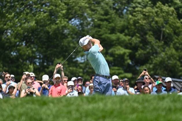 Thursday June 19, 2025: Justin Thomas hits his tee shot on the First hole during the first round of the Travelers Golf Championship in Cromwell, Connecticut. CSM Cromwell USA - ZUMAc04_ 20250619_zma_c04_036 Copyright: xGregoryxVasilx