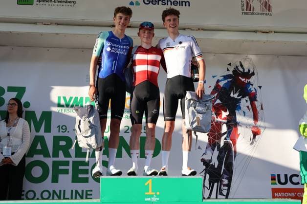19 06 2025, Cycling, International Junior Cycling Race 37 LVM Saarland Trofeo, 1 stage, 1st place Noah Lindholm Miller Andersen Denmark , 2nd place Steff van Kerckhove Decathlon AG2R , Zeno Levi Winter Germany Elversberg Ursapharm Arena an der Kaiserlinde Saarland Germany DEU Copyright: xSebastianxBachx
