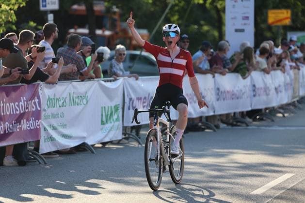 19 06 2025, Cycling, International Junior Cycling Race 37 LVM Saarland Trofeo, 1 stage, The winner Noah Lindholm Miller Andersen Denmark Elversberg Ursapharm Arena an der Kaiserlinde Saarland Germany DEU Copyright: xSebastianxBachx