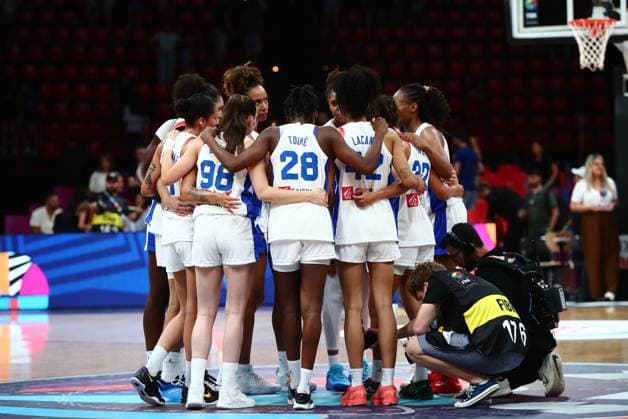 Players of France react during the FIBA Women s EuroBasket 2025 Group A basketball match between Greece and France held at Peace and Friendship Stadium in Piraeus, Greece, on June 19, 2025. IMAGO ONE INCH PRODUCTIONS PIRAEUS Greece Copyright: xOnexInchxProductionsx 6588963