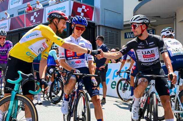 Tour de Suisse 2025 Stage 6 NEUHAUSEN AM RHEINFALL, SWITZERLAND - JUNE 20 : Onley Oscar (GBR) of Team Picnic PostNL, Schmid Mauro (SUI) of Team Jayco AlUla, Vauquelin Kevin (FRA) of Arkea - B&B Hotels, Almeida Joao (POR) of UAE Team Emirates - XRG at the start line during stage 6 of the 88th edition of Tour de Suisse an UCI World Tour 2.UWT cycling road race stage for Men Elite of 186.7 km with start in Chur and finish in Neuhausen am Rheinfall on June 20, 2025 in Neuhausen am Rheinfall, Switzerland, 20 06 2025 ( Motordriver Kenny Verfaillie - Neuhausen am Rheinfall Switzerland  Copyright: xVincentxKalutx