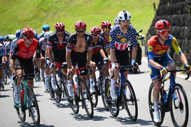 Tour de Suisse 2025 Stage 6 NEUHAUSEN AM RHEINFALL, SWITZERLAND - JUNE 20 : Simmons Quinn (USA) of Lidl - Trek during stage 6 of the 88th edition of Tour de Suisse an UCI World Tour 2.UWT cycling road race stage for Men Elite of 186.7 km with start in Chur and finish in Neuhausen am Rheinfall on June 20, 2025 in Neuhausen am Rheinfall, Switzerland, 20 06 2025 ( Motordriver Kenny Verfaillie - Neuhausen am Rheinfall Switzerland  Copyright: xVincentxKalutx