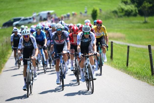 Tour de Suisse 2025 Stage 6 NEUHAUSEN AM RHEINFALL, SWITZERLAND - JUNE 20 : Illustration picture during stage 6 of the 88th edition of Tour de Suisse an UCI World Tour 2.UWT cycling road race stage for Men Elite of 186.7 km with start in Chur and finish in Neuhausen am Rheinfall on June 20, 2025 in Neuhausen am Rheinfall, Switzerland, 20 06 2025 ( Motordriver Kenny Verfaillie - Neuhausen am Rheinfall Switzerland  Copyright: xVincentxKalutx
