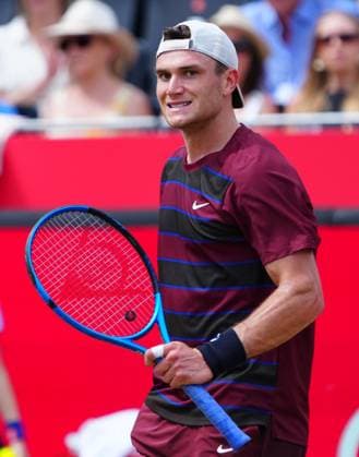 Jack Draper wins the opening set in his quarter final against Brandon Nakashima Queen s Club Championships, Day 12, Queen s Club, West Kensington, London, UK - 20 Jun 2025  Copyright: xJavierxGarcia Shutterstockx 15366229n