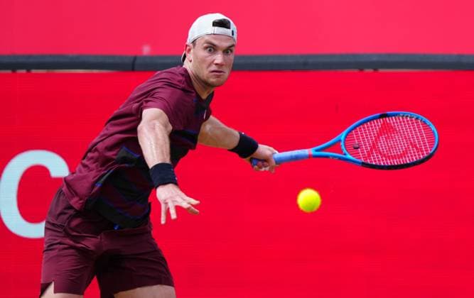 Jack Draper in quarter final action Queen s Club Championships, Day 12, Queen s Club, West Kensington, London, UK - 20 Jun 2025  Copyright: xJavierxGarcia Shutterstockx 15366229o