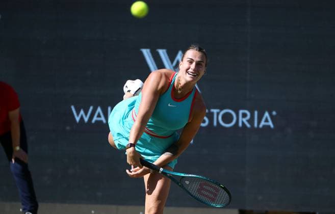 Aryna Sabalenka BLR serving in the Steffi Graf Stadium Sport HYLO Berlin Tennis Open Women on grass 20 06 2025