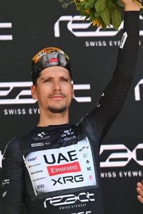 Tour de Suisse 2025 Stage 6 NEUHAUSEN AM RHEINFALL, SWITZERLAND - JUNE 20 : Almeida Joao (POR) of UAE Team Emirates - XRG during the podium ceremony of stage 6 of the 88th edition of Tour de Suisse an UCI World Tour 2.UWT cycling road race stage for Men Elite of 186.7 km with start in Chur and finish in Neuhausen am Rheinfall on June 20, 2025 in Neuhausen am Rheinfall, Switzerland, 20 06 2025 ( Motordriver Kenny Verfaillie - Neuhausen am Rheinfall Switzerland  Copyright: xVincentxKalutx