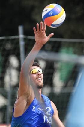 Gianluca Dal Corso in action at CEV Beach Volley Nations Cup 2025 Preliminary Phase in Messina during Beachvolley Pro Futures 2025, Beach Volley match in Messina, Italy, June 20 2025  Copyright: xMassimilianoxCarnabuci IPAxSportx xipa-agency.netx xx IPA_59284430 IPA_Agency_IPA59284430
