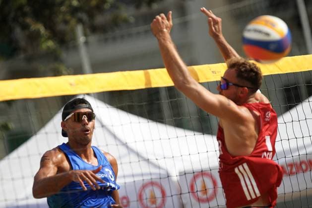 Enrico Rossi in action during the CEV Beach Volley Nations Cup 2025 Preliminary Phase in Messina during Beachvolley Pro Futures 2025, Beach Volley match in Messina, Italy, June 20 2025  Copyright: xMassimilianoxCarnabuci IPAxSportx xipa-agency.netx xx IPA_59284536 IPA_Agency_IPA59284536